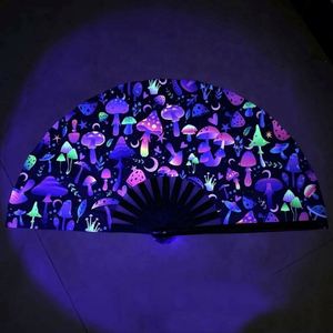 Éventail pliant en bambou de 13 pouces, imprimé sur mesure avec éclairage UV holographique, accessoires de fête et de rave, idéal pour les festivals et les cadeaux - Product Image 1