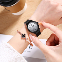 Montre à quartz analogique pour enfants, cadran rond, bracelet en silicone, montre-bracelet pour étudiants
