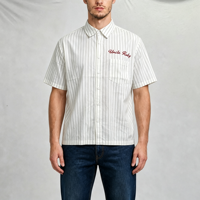 Chemises à boutons brodées à rayures blanches, manches courtes, col montant, style streetwear oversize, longueur courte, t-shirts respirants pour hommes