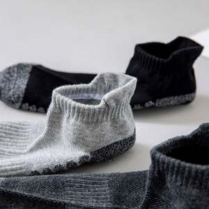 Chaussettes de sport personnalisées en gros pour hommes, chaussettes de fitness d'extérieur respirantes en coton à coupe basse - Product Image 4