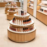 Étagère murale LED en bois clair pour présentoir cosmétique, comptoir îlot à niveaux ronds, bureau de réception incurvé pour salon de beauté