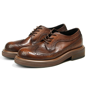 Zapatos de Oficina y Trabajo Hechos a Mano de Cuero Genuino para Hombre, Ligeros y Cómodos, con Punta en Pico y Tacón Elevado - Product Image 6