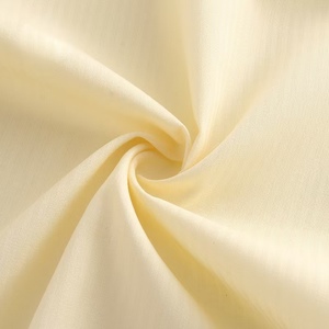 Tissu en toile 98% coton 2% élasthanne, tissé, imprimé, antistatique, poids moyen 115 GSM, pour vêtements de travail et scolaires - Product Image 2