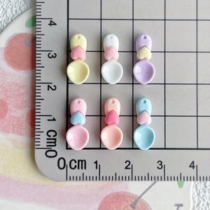 Mini baguette magique <span class=keywords><strong>de</strong></span> note <span class=keywords><strong>de</strong></span> <span class=keywords><strong>musique</strong></span> clé résine lune petite taille cuillère fourchette résine breloques minces pour épingle à cheveux et étui <span class=keywords><strong>de</strong></span> téléphone déco peut ajouter des crochets - Product Image 6