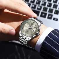 Nouveau verre 978 montre de luxe affaires étanche mâle horloge hommes montre lumineuse Date en acier inoxydable carré horloge à Quartz