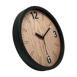 Orologio <span class=keywords><strong>da</strong></span> <span class=keywords><strong>parete</strong></span> in <span class=keywords><strong>metallo</strong></span> in alluminio con design moderno rotondo di creatività decorativa <span class=keywords><strong>da</strong></span> 12 pollici - Product Image 3