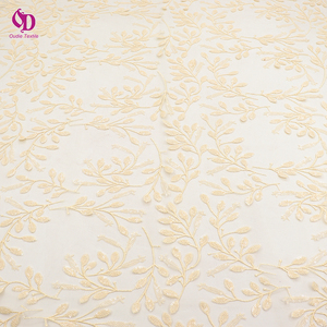 Tela <span class=keywords><strong>de</strong></span> Tul Transparente con Lentejuelas y Bordado <span class=keywords><strong>de</strong></span> Hojas Doradas <span class=keywords><strong>de</strong></span> Lujo para Vestido <span class=keywords><strong>de</strong></span> <span class=keywords><strong>Novia</strong></span> o <span class=keywords><strong>de</strong></span> Noche, Venta Directa <span class=keywords><strong>de</strong></span> Fábrica, Personalizable - Product Image 3