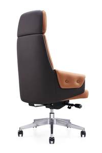 Chaise ergonomique en cuir fabriquée en Chine, mousse monobloc, châssis à 3 positions verrouillables, vérin à gaz de classe 3, roulettes silencieuses en PU noires de 60 mm - Product Image 2