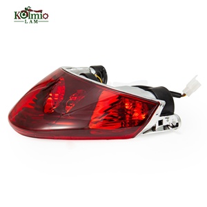 KOLMIO-LAM Fanale Posteriore a LED per Moto con Indicatori di Direzione e Luce Freno, Compatibile con <span class=keywords><strong>Piaggio</strong></span> <span class=keywords><strong>Beverly</strong></span> 125 200 250 <span class=keywords><strong>300</strong></span> 500 - Product Image 4