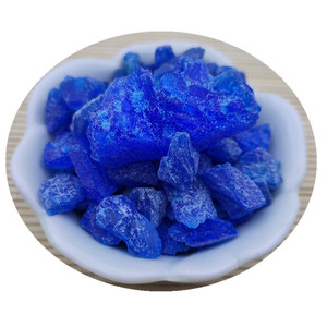 Blocchi di Calcanite Naturale Blu Rame, Vitriolo Blu, Pietra Blu in Vendita - Product Image 1