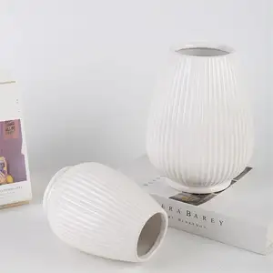 New year Ceramic vase Indoor circular large vase for home decoration Striped vase Nordic style Creative Floral winter sprin