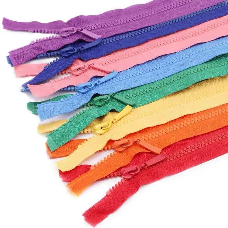 Piumino autobloccante di alta qualità cucito catene lunghe cerniera arcobaleno 5 cerniera in nylon tapeplastic zipper accessori moda