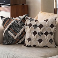 Housse de coussin jacquard géométrique style vintage sauvage avec pompons pour canapé, salon, chambre, décoration intérieure, nettoyage facile