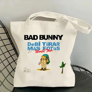 Sac de shopping Bad Bunny DTMF World Tour 2025-2026, sac fourre-tout en toile <span class=keywords><strong>Debi</strong></span> Tirar Mas Fotos, sac à bandoulière tendance pour filles - Product Image 4