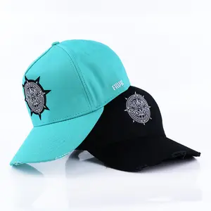 Custom Color And Embroidery Logo 5 Panel Sports Running Cap Curve Brim Metal Buckle Baseball Hat Manufacturer