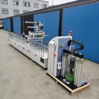 Machine de revêtement PUR pour lignes de bois massif et profilés en aluminium, machine d'enrobage de profilés en bois stratifié