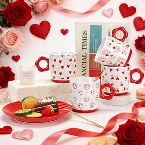 Vente en gros <span class=keywords><strong>de</strong></span> cadeaux personnalisés pour la Saint-Valentin, tasses en céramique bicolores, intérieur rouge, extérieur <span class=keywords><strong>blanc</strong></span>, avec un design <span class=keywords><strong>de</strong></span> lèvres en forme <span class=keywords><strong>de</strong></span> cœur, différentes poignées - Product Image 2