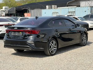 ปุ่มสตาร์ทแบบกดปี 2019 สีดำ รถเก๋ง K3 รุ่นใหม่ล่าสุด เครื่องยนต์เบนซิน ระบบปรับอากาศพร้อมเบาะนั่งแบบมีระบบระบายอากาศและทำความร้อน ระบบ TPMS รถยนต์ประหยัดน้ำมัน - Product Image 2