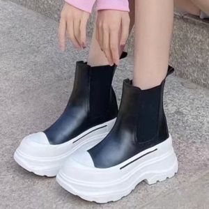 Zapatos Casuales de Mujer al por Mayor, de Cuero Simple, con Suela Gruesa, Estilo Slip-On, Modernos, de Moda, de Caña Alta, Cómodos y Ligeros - Product Image 5