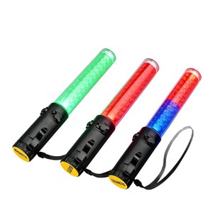 Bâton de signalisation routière rechargeable 26CM avec lumière LED clignotante et crochet magnétique pour utilisation en cas d'urgence, incendie et circulation - Product Image 1