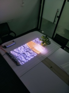 Màng PCB Tự Dính P10 Màn Hình LED Mềm Trong Suốt Kính Cửa Sổ Video LED Mỏng Nhất Và Dễ Dàng Nhất - Product Image 3