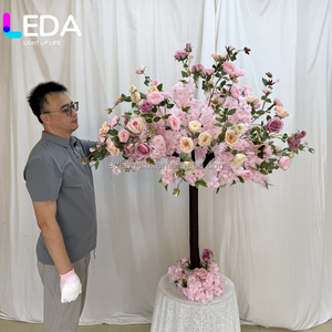 Arbre artificiel LEDA pour salon, centre de table avec roses artificielles en soie pour décoration de mariage - Product Image 1