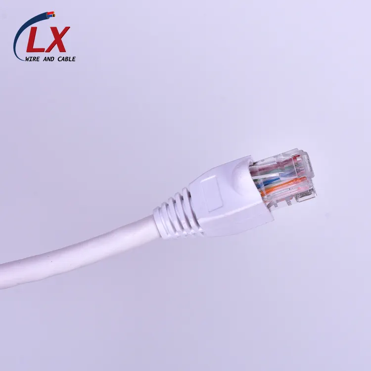 Precio barato al aire libre Cat5e Utp Lan red Ethernet Patch Cord Cable con conector Rj45