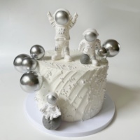 Großhandel PVC Astronaut Statue Kuchen Dekoration Kinder Geburtstags torte Topper Weltraum Party Supplies