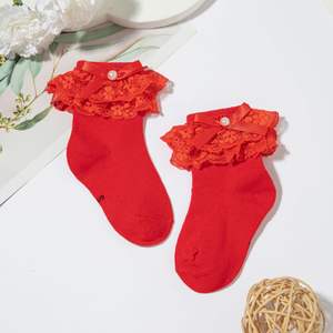Adorables chaussettes pour bébé fille avec dentelle à volants et nœud, en coton doux, écologiques et respirantes, détails en perles, vente en gros - Product Image 3