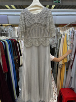 Robe longue plissée de luxe dorée faite à la main avec perles, prête à l'emploi, pour femme musulmane, élégante et modeste, avec pompons, pour soirée et fête
