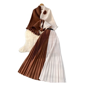Ensemble deux pièces plissé élégant pour femme, style professionnel, avec ceinture ajustée, sans manches, design automne - Product Image 5
