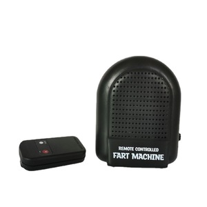 Machine à Faux-ondes en Plastique Télécommandée Rechargeable, Collection Cadeau Trois Moutons, pour 14 ans et plus, Format de Poche, Blagues et Farces Amusantes - Product Image 1