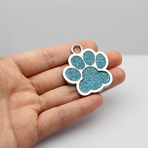 Çinko alaşımı 40mm büyük boy köpek Paw ayak izi Glitter kimlik etiketleri takı yapımı için asmak Charm DIY anahtarlık Pet yaka aksesuarları - Product Image 1