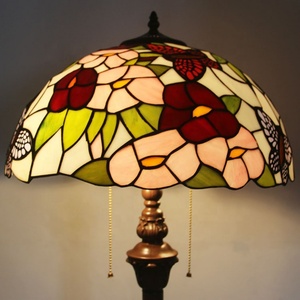 Lámpara de Pie LongHuiJing Tradicional LED de 16 Pulgadas con Diseño de Mariposa y Flores en Vidrio Teñido, Base de Resina, E27/E26, Alto Brillo - Product Image 1