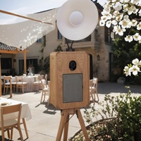 Photomaton de mariage rétro double face amélioré en bois avec support d'imprimante en bois, flash Godox et haut-parleur Marshall