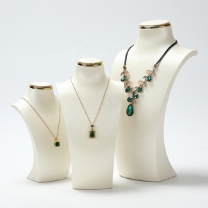 लक्जरी चमकदार काले बेज पु चमड़े के हार प्रदर्शन का प्रतिमा मेनेक्विन सोने से सजे भंडारण के लिए खड़ा है - Product Image 3