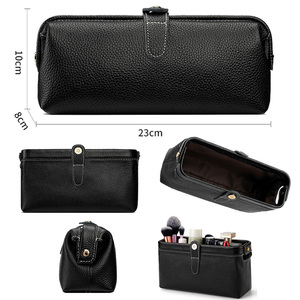 Borsa Cosmetica in Vera Pelle Premium, Portatile con Manico, Pratica e Capiente, Pochette Multifunzionale da Viaggio - Product Image 4