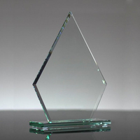 Vente en gros de trophées en cristal vierge sculptés au laser avec technique d'impression UV