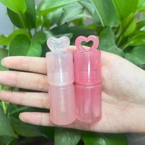 Tubo de brillo de labios en forma de corazón bonito de 3,5 ml, Etiqueta Privada, paquete de tubo de plástico vacío, tubos de brillo de labios rosa - Product Image 2