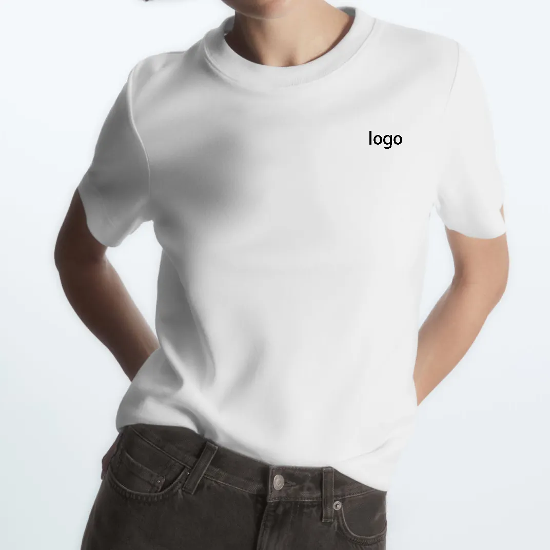 Vente en gros de t-shirts personnalisés pour femmes ajustés doux 100% coton col rond manches courtes couleur blanche décontracté oem pas cher t-shirt