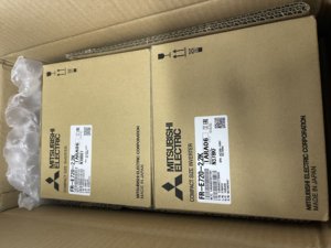 100% Neuf et Original Mitsubishi Compact Size Inverter FR-E720-2.2K - Product Image 1