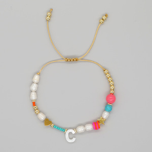 Pulsera de perlas de concha de 26 letras, oro de 18 quilates, regalos coloridos de corazón, abalorios de letras para pulseras, pulseras con cuentas - Product Image 4