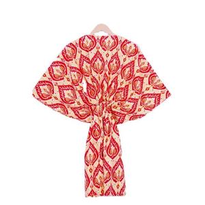 Kaftan en coton tissé à la main multi-rouges pour femme, style ample à imprimé indien, idéal pour l'été et les tenues décontractées, parfait pour se détendre au printemps - Product Image 5
