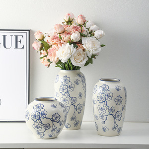 Vaso in Porcellana Bianca e Blu Fatto a Mano in Stile Art Deco Orientale, Decorazione in Ceramica <span class=keywords><strong>di</strong></span> Lusso per Soggiorno e Ingresso, Composizione Floreale - Product Image 3