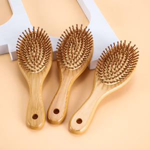 หวีไม้สำหรับนวดผม ทรงรี ด้ามไม้ไผ่ แปรงดูแลหนังศีรษะ - Product Image 3