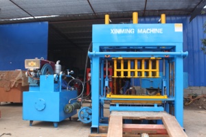 Cement <strong>Blocks</strong> Bricks Making Machinery <strong>QT4</strong>-30 Hydraulic Concrete <strong>Block</strong> Making <strong>Machine</strong> - Product Image 2