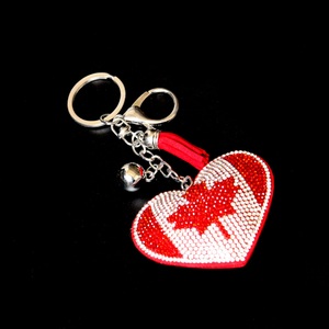 Bán buôn biểu tượng tùy chỉnh Canada lưu niệm PU da tim Rhinestone cờ Keychain - Product Image 5