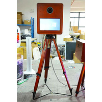 Reflex numérique durable à vendre Arch X 15.6 Retro Barcode Wood 65 Inch 40inch 32 Vintage Magic Mirror Photo Booth