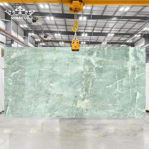 GOLDTOP Prix d'usine en gros Plateaux de table ronds en marbre vert émeraude poli pour projets de mobilier de salle à manger d'hôtels de luxe - Product Image 2
