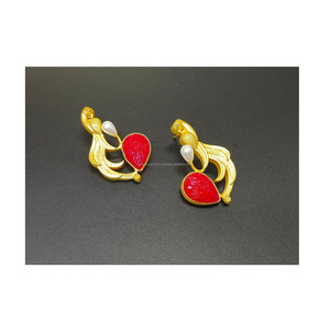 Bijoux en plaqué or, boucles d'oreilles faites à la main avec des raccords métalliques à l'arrière pour la vente en gros du fournisseur indien - Product Image 1